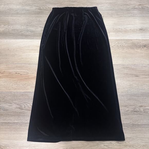 VTG Black Velvet Maxi Skirt MED Back Slit Whimsigoth Romantic EUC Made in USA - Picture 1 of 11